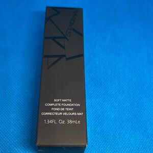 Starway Soft Matte Complete Foundation, Multi Function Longwear, Pore Minimizing
